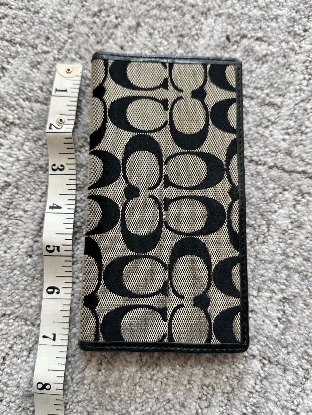 Designer-Style Monogram Long Wallet in Black and Beige - Picture 6 of 7